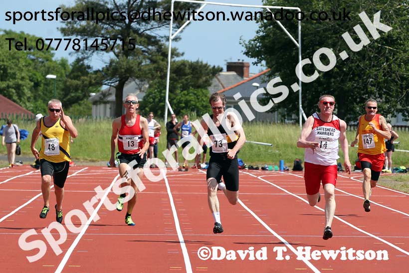 100 metres, North East Masters Champs, Monkton Stadium,  Jarrow. Photo: David T. Hewitson/Sports for All Pics